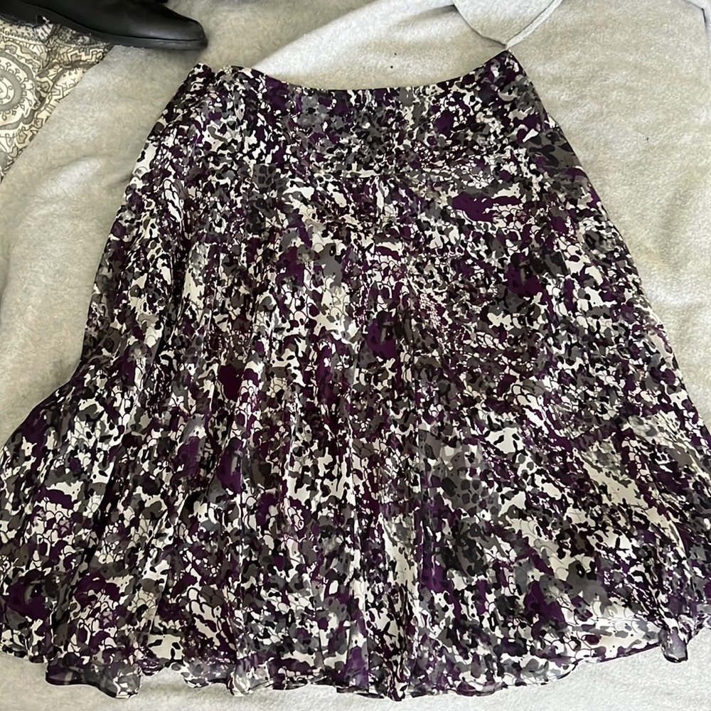 Polyester skirt with side zipper